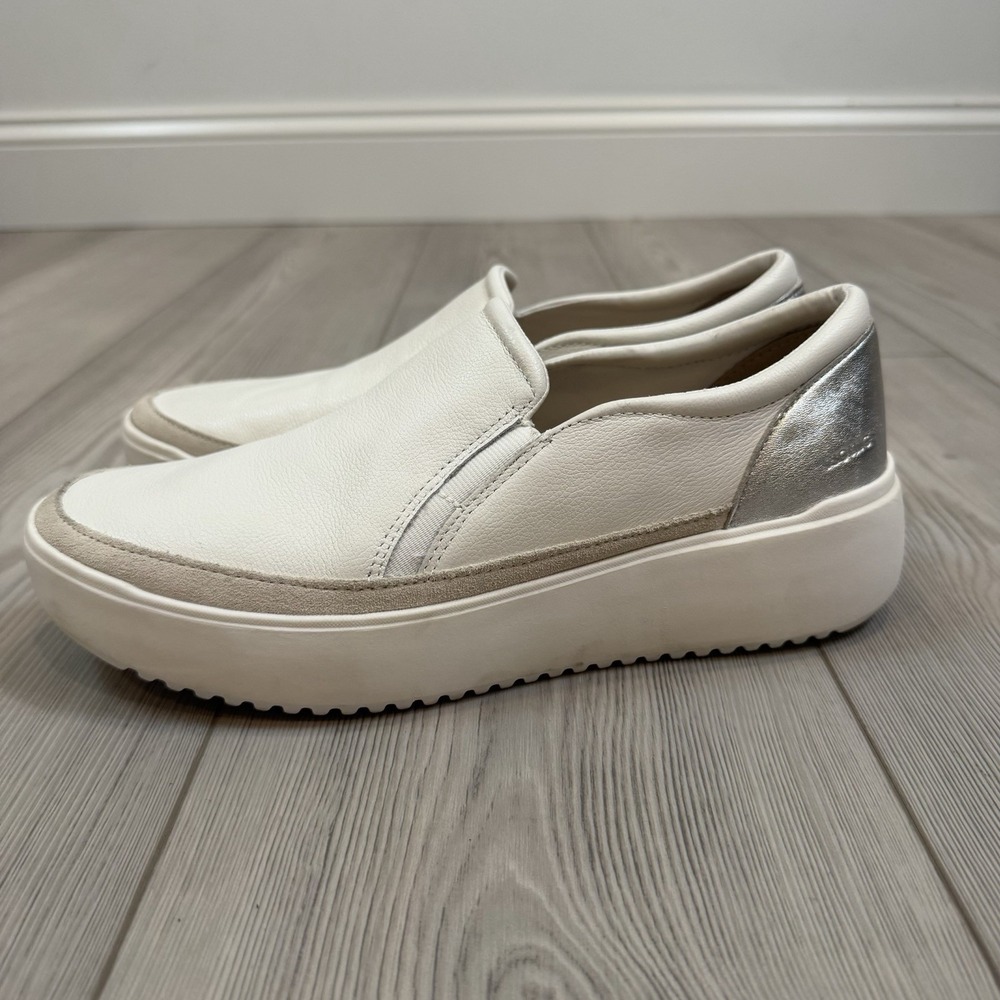 Vionic Women's 10 Wide White Kearny Slip On Sneakers